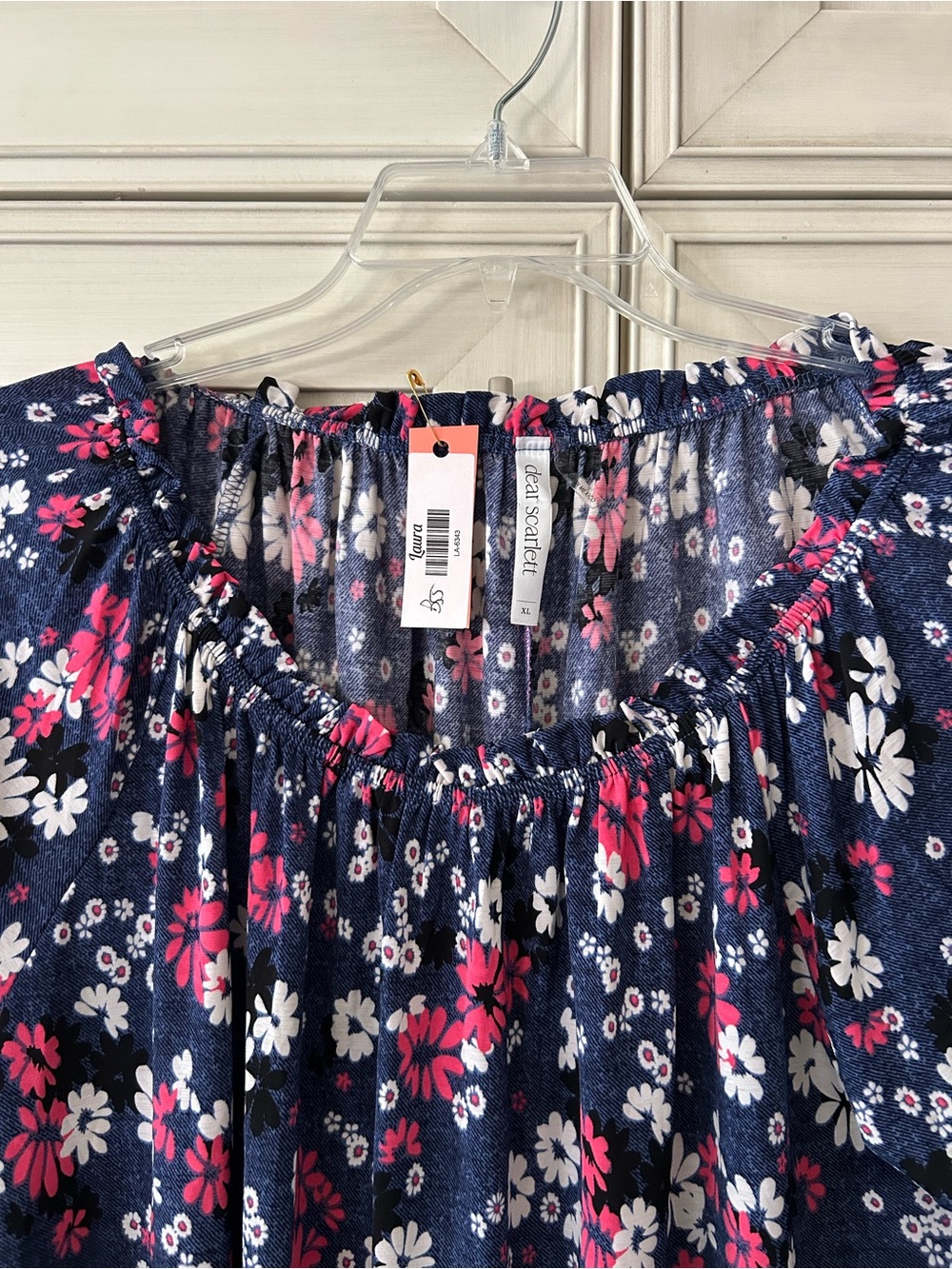 Dear Scarlett Women’s Navy Floral Peasant Top with Pink & White Blossoms - Picture 4 of 6